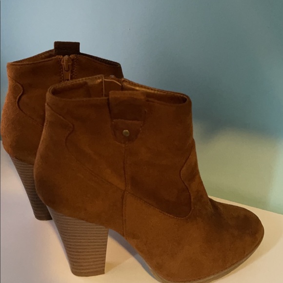 Brown High Heels - Picture 7 of 8